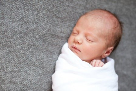 Swaddling 101 - The Pros & Cons and How to Swaddle