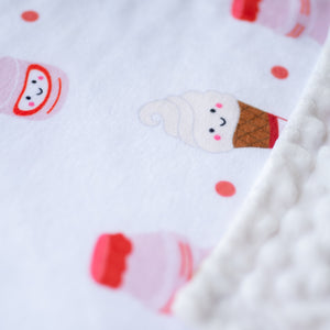 the wee bean baby kids toddler minky fleece blanket close up